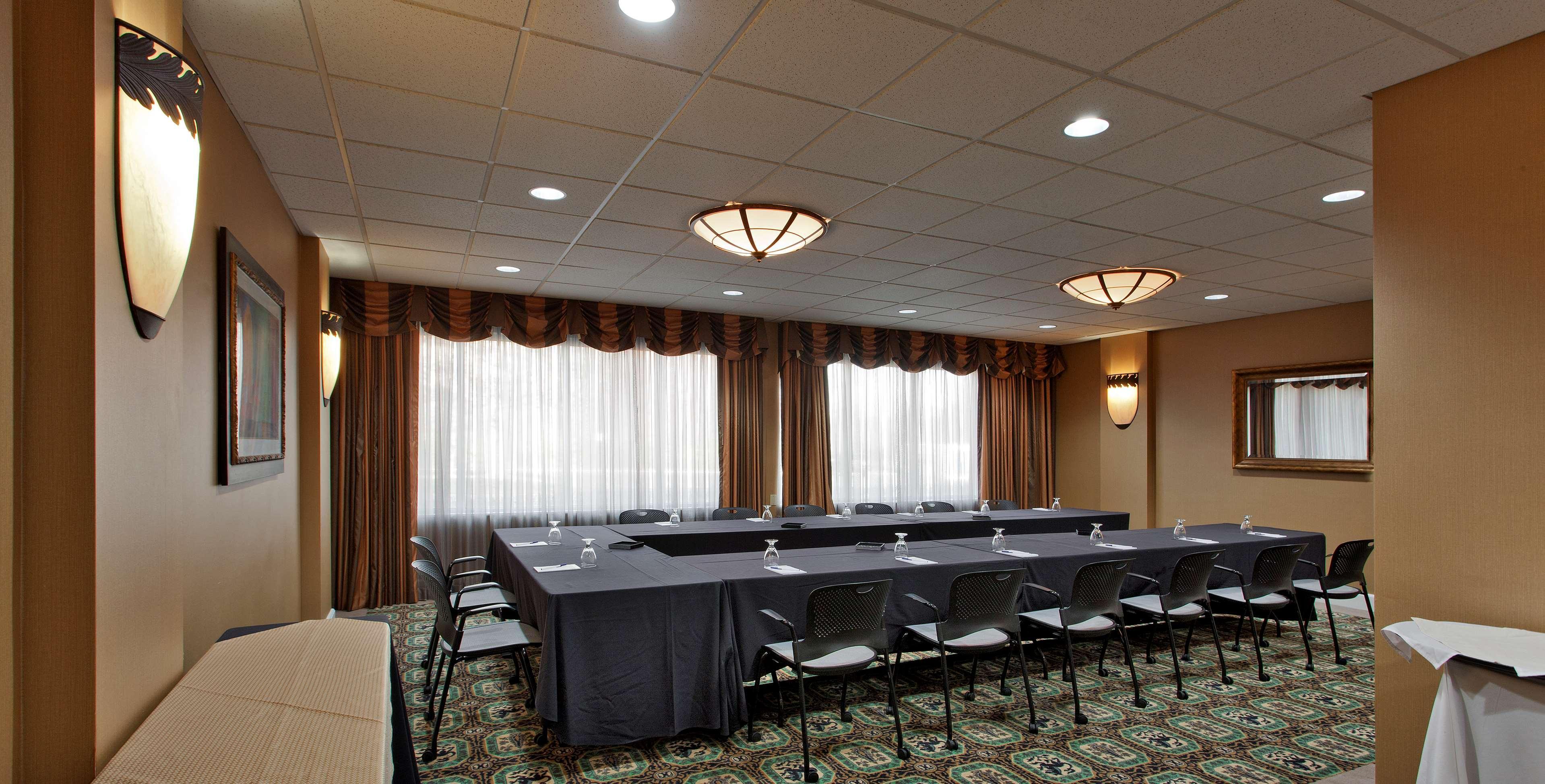 The Rockville Hotel, A Ramada By Wyndham Exterior photo
