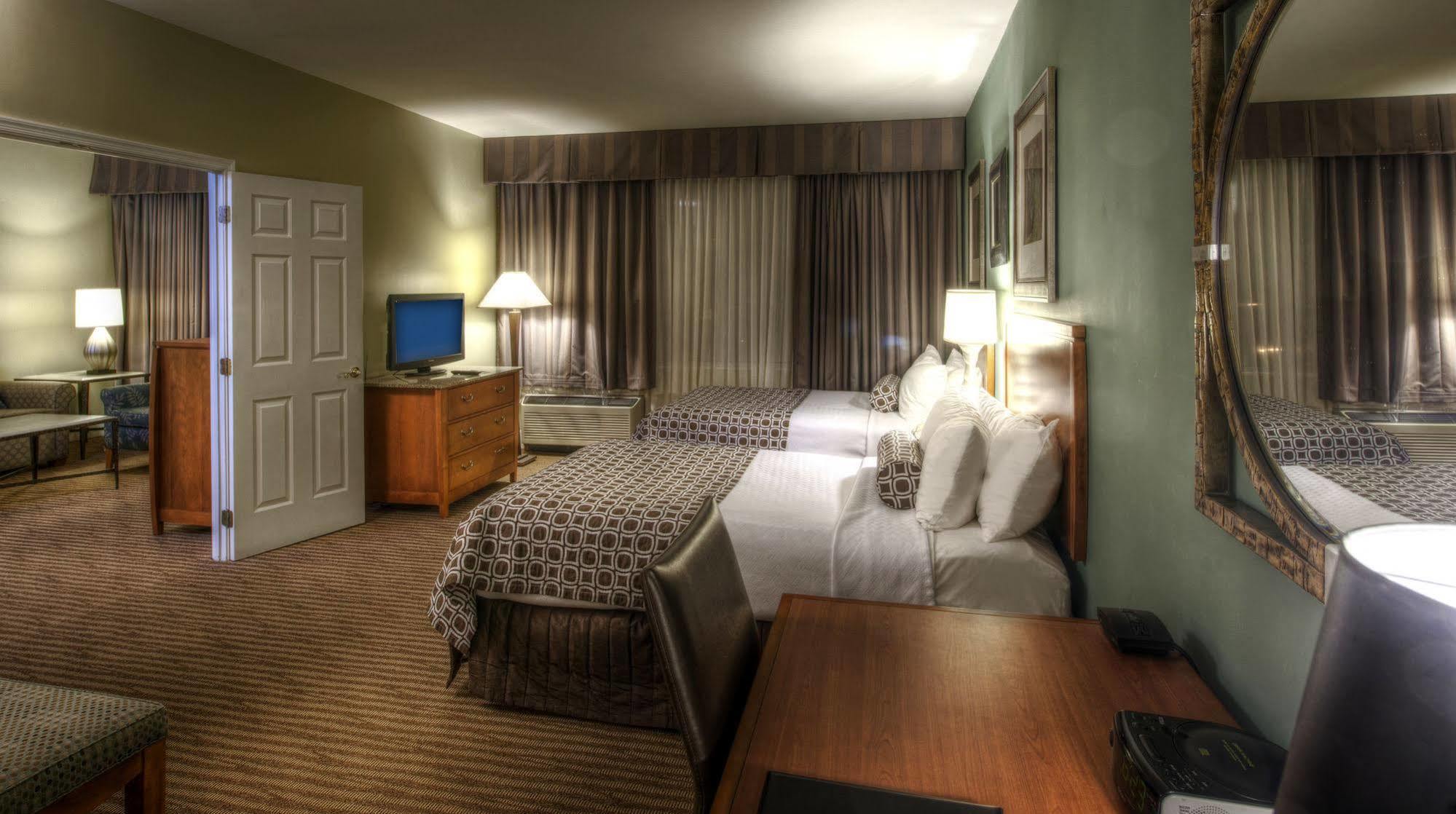 The Rockville Hotel, A Ramada By Wyndham Exterior photo